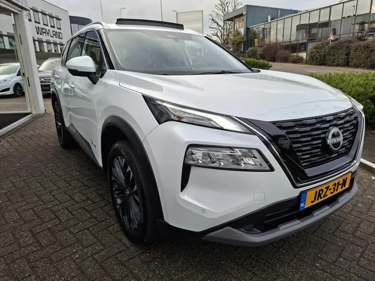 1.5 e-Power Tekna automaat / panoramadak / camera / leer / car play / parelmoer