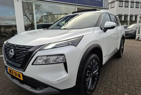 1.5 e-Power Tekna automaat / panoramadak / camera / leer / car play / parelmoer
