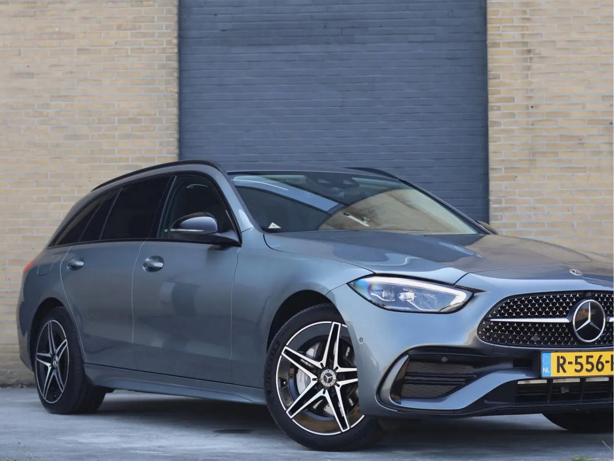 300 e AMG Line Night Pack | Distronic ACC | Sfeerverlichting | Camera
