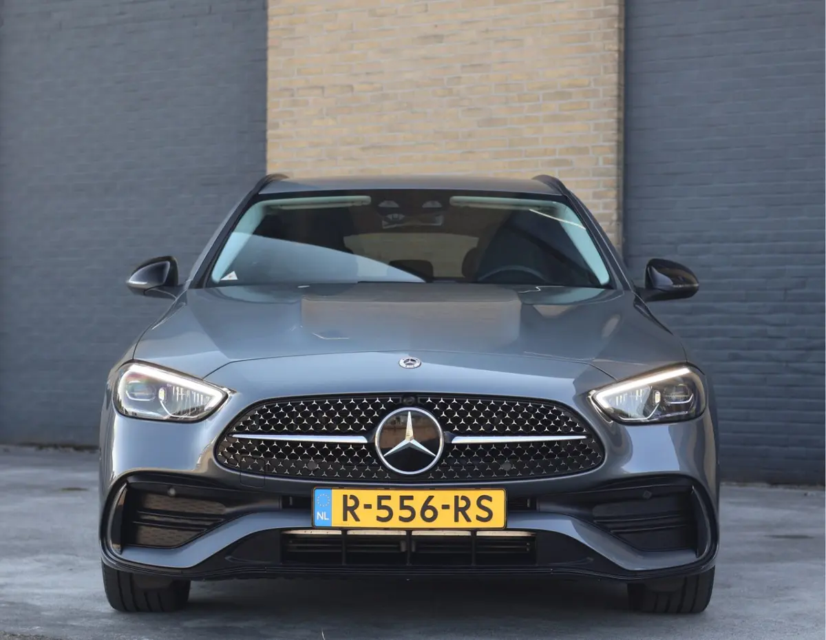 300 e AMG Line Night Pack | Distronic ACC | Sfeerverlichting | Camera