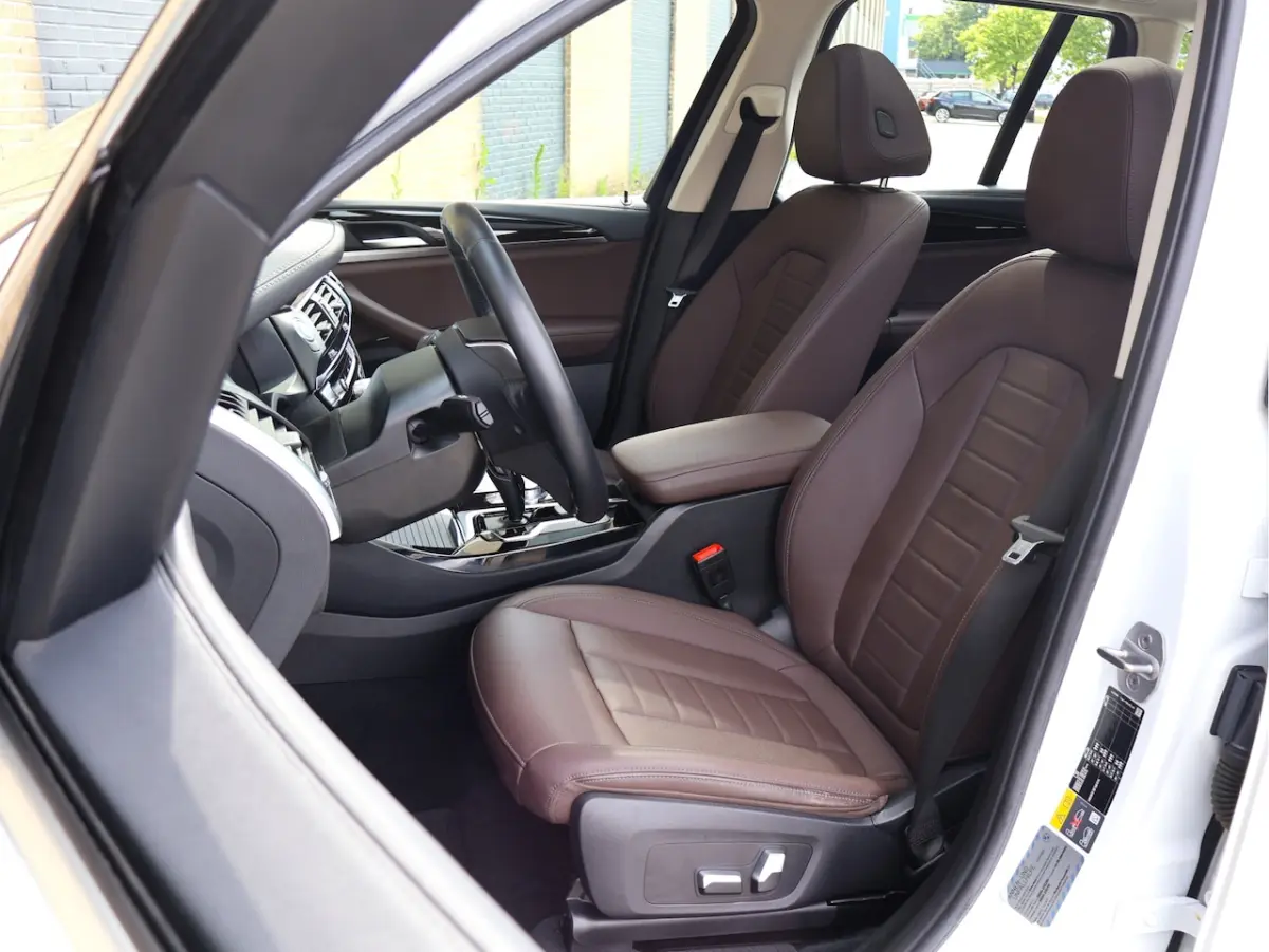 Executive 80 kWh Pano | Driving Assistant Pro | Leder | Trekhaak | ACC