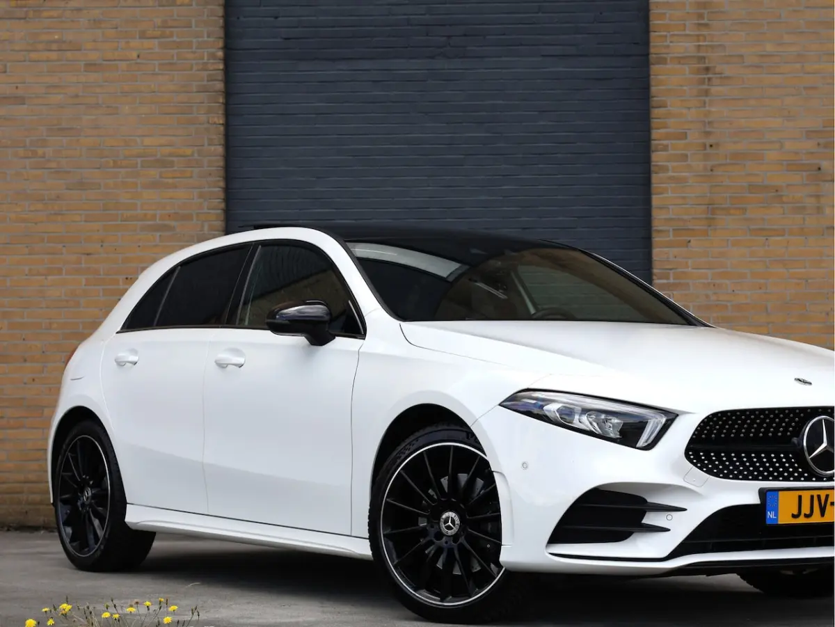 250 e AMG Line Pano | Sfeerverlichting | ACC | Night Pack | 19â AMG Zwart
