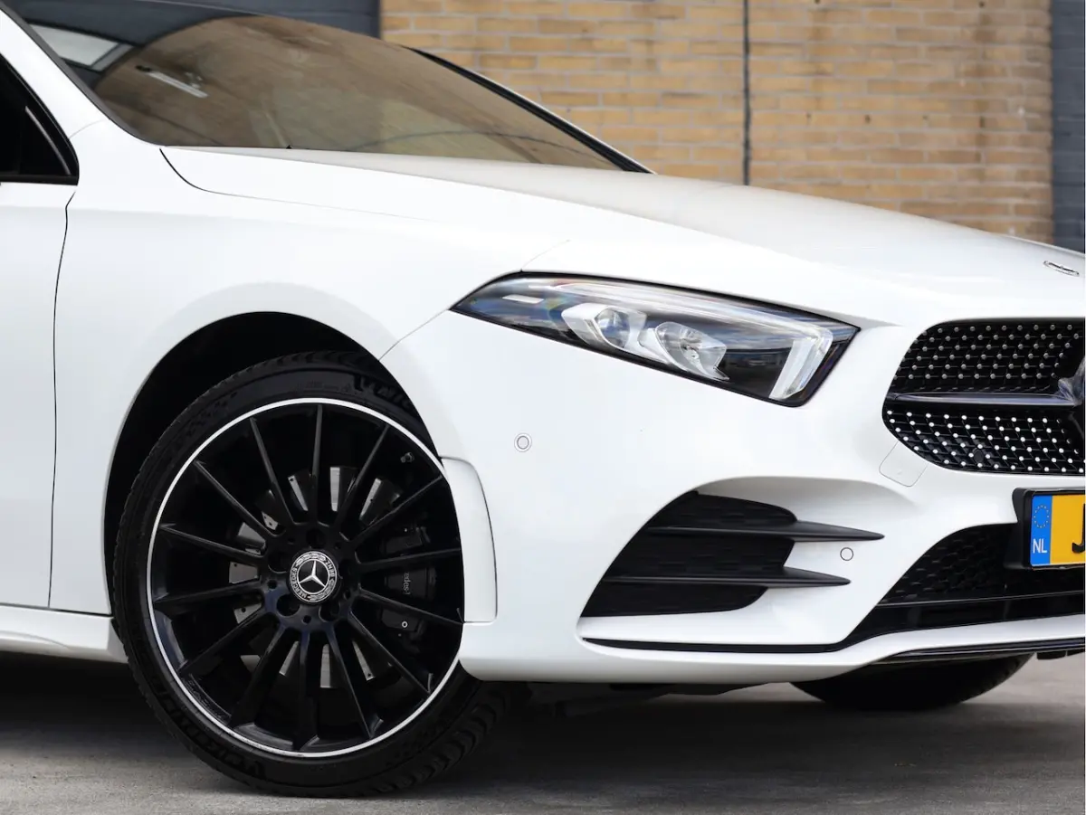 250 e AMG Line Pano | Sfeerverlichting | ACC | Night Pack | 19â AMG Zwart