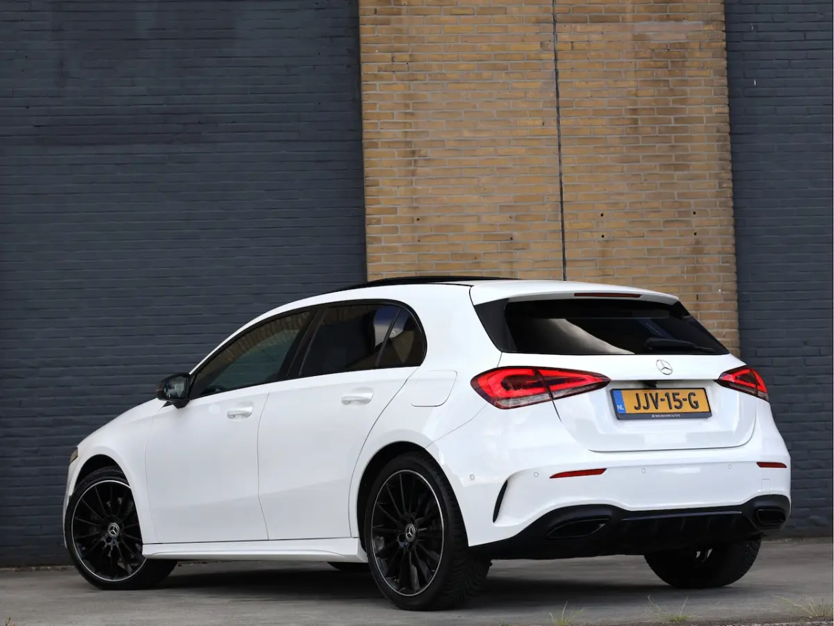 250 e AMG Line Pano | Sfeerverlichting | ACC | Night Pack | 19â AMG Zwart