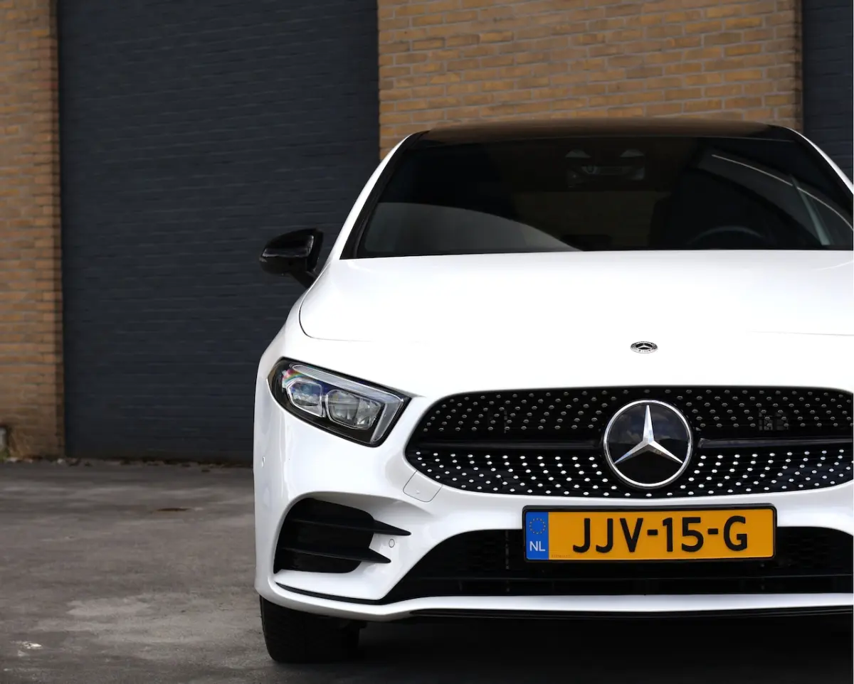 250 e AMG Line Pano | Sfeerverlichting | ACC | Night Pack | 19â AMG Zwart