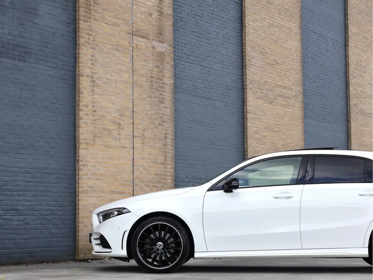 250 e AMG Line Pano | Sfeerverlichting | ACC | Night Pack | 19â AMG Zwart