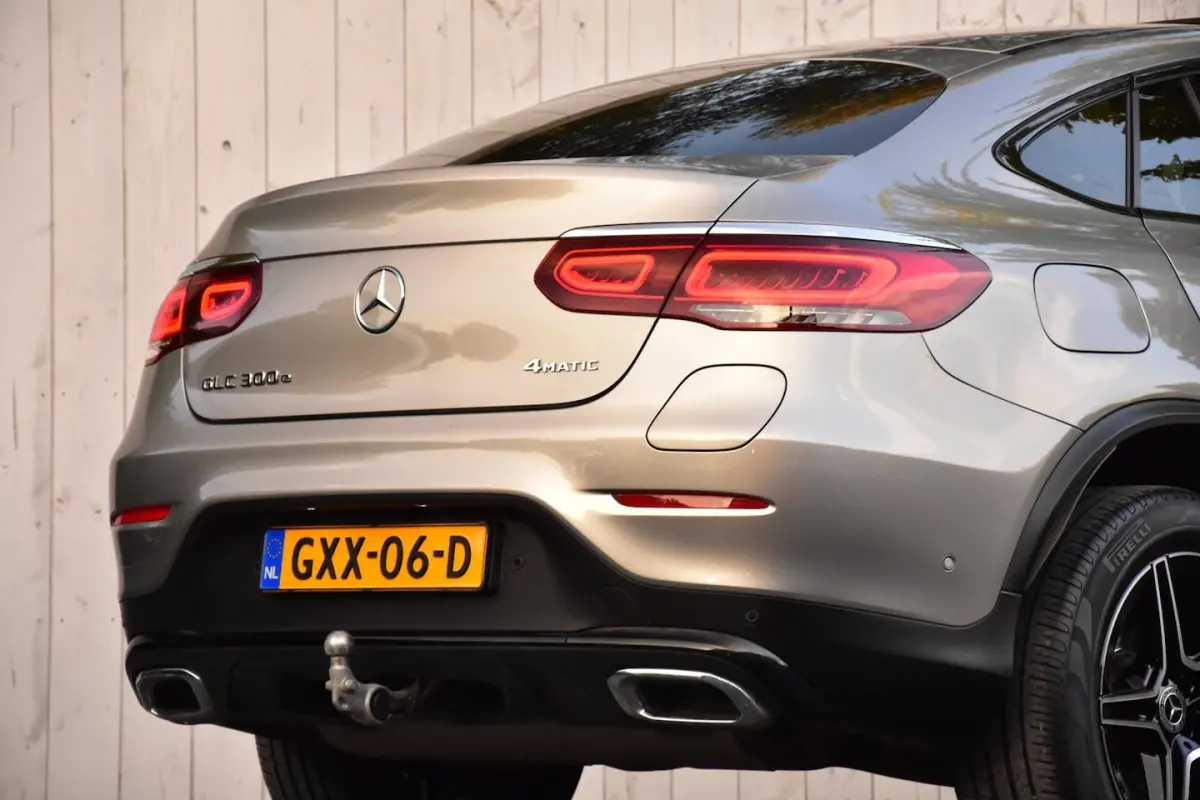 300e 4MATIC Business Solution AMG | Burmester | Schuif/Kanteldak | Trekhaak |