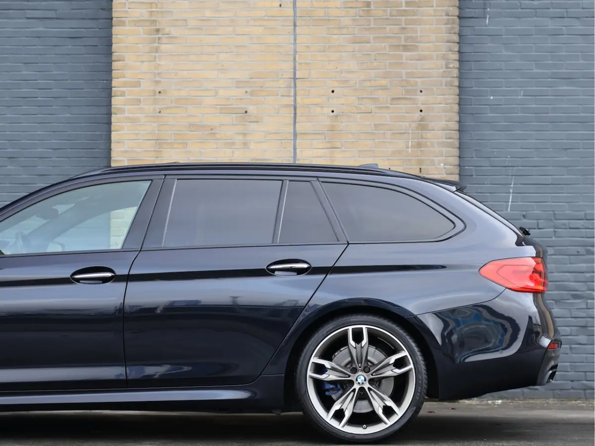 M550d xDrive M Sport | 400PK | Nappa Leder | Panorama | HUD | Harman/Kardon |