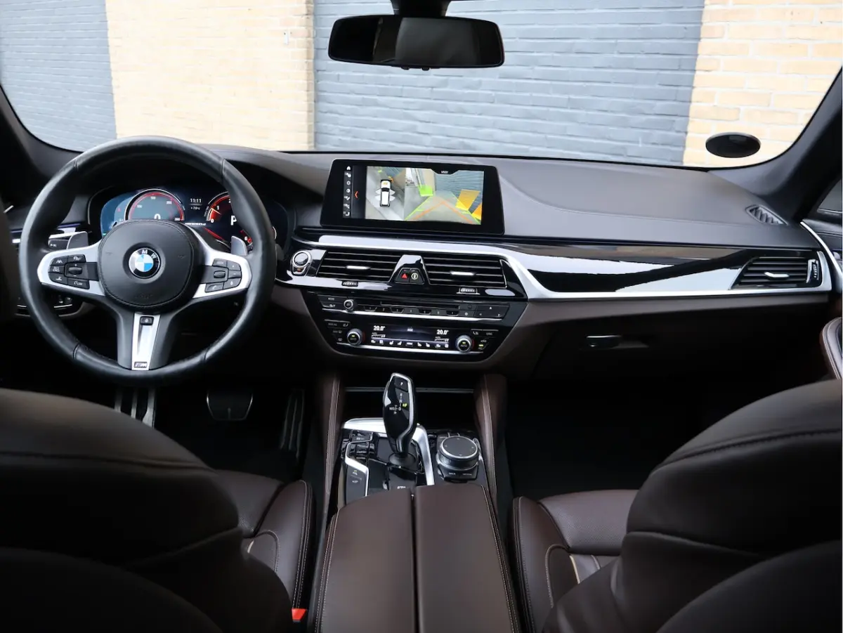M550d xDrive M Sport | 400PK | Nappa Leder | Panorama | HUD | Harman/Kardon |