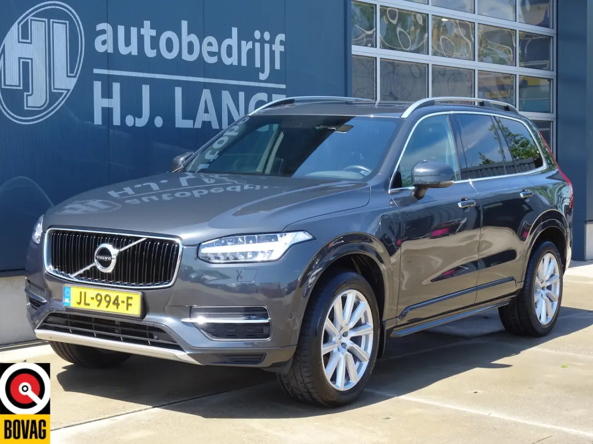 2.0 T8 Twin Engine AWD Momentum