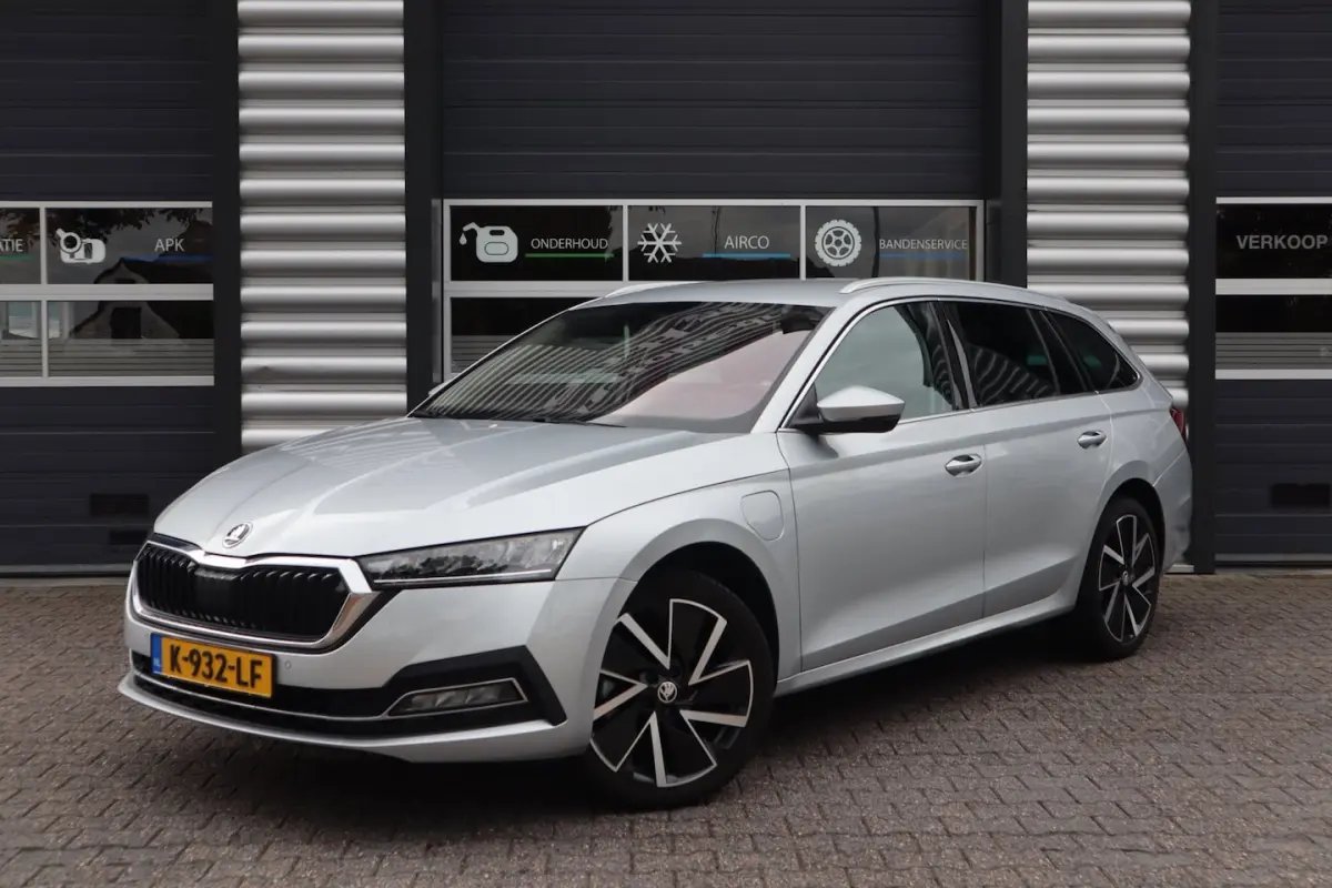 Škoda Octavia Combi 2020 Hybride Automatisch leasen