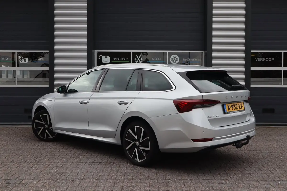1.4 TSI iV PHEV Business Edition