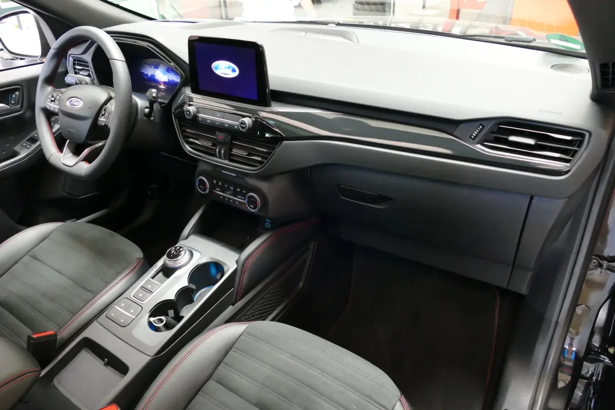 2.5 PHEV ST-Line. Panodak, Adap Cruise, B&O, Stoel&StuurVerw, 19"LMV, Haak 1200kg