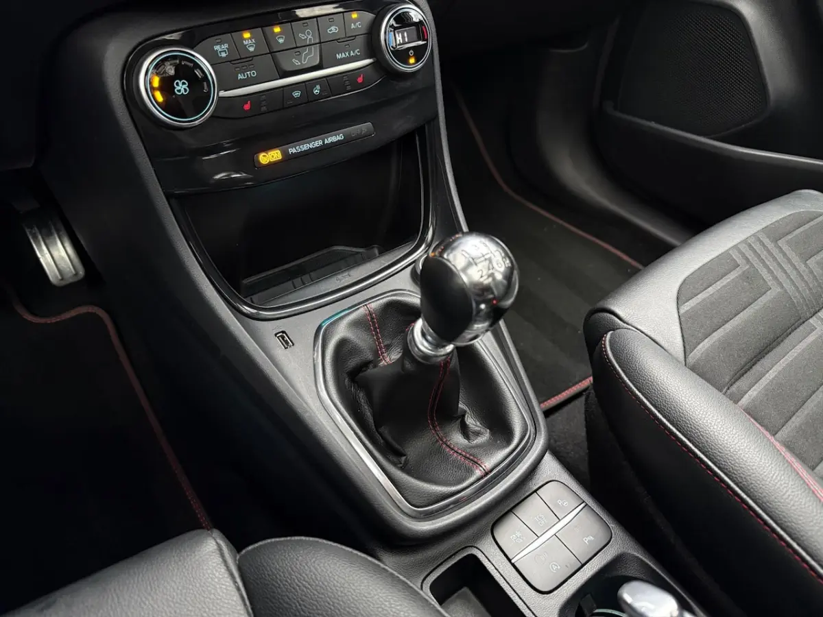 1.0 EcoBoost Hybrid ST-Line X 125 Pk Pano/Navi/LED/Adaptief Cruise/Climate/Camera/Carplay/