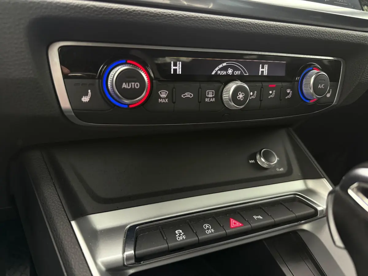 35 TFSI S-Line Pano/Leder/Matrix/LED/Camera/Cruise/Stoelverwarming/19 Inch/Car Play/Naviga