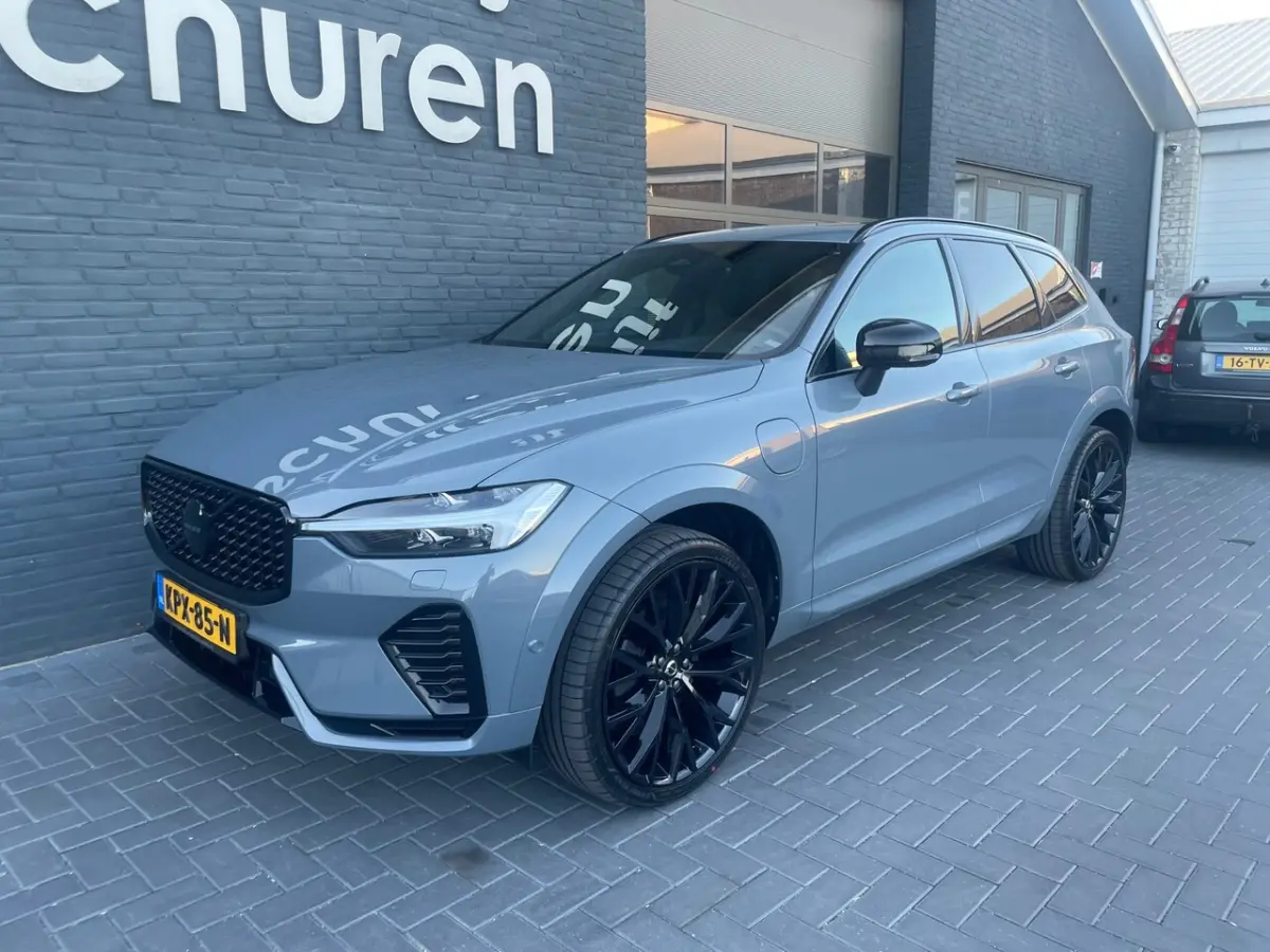 2.0 T6 Plug-in hybrid AWD Ultimate dark heico pano stoelverwarming 22 inch