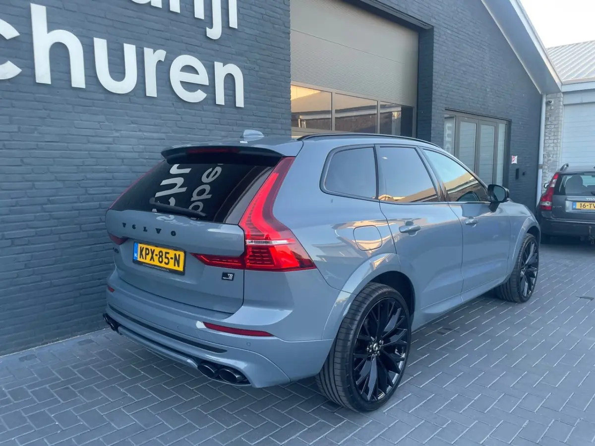 2.0 T6 Plug-in hybrid AWD Ultimate dark heico pano stoelverwarming 22 inch