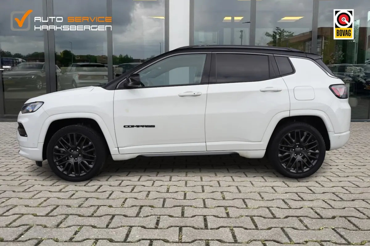 4xe 240 Plug-in Hybrid Electric S | ACC | Camera | Leder |