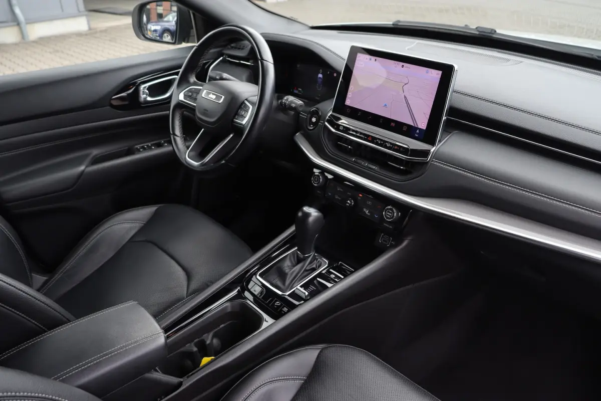 4xe 240 Plug-in Hybrid Electric S | ACC | Camera | Leder |