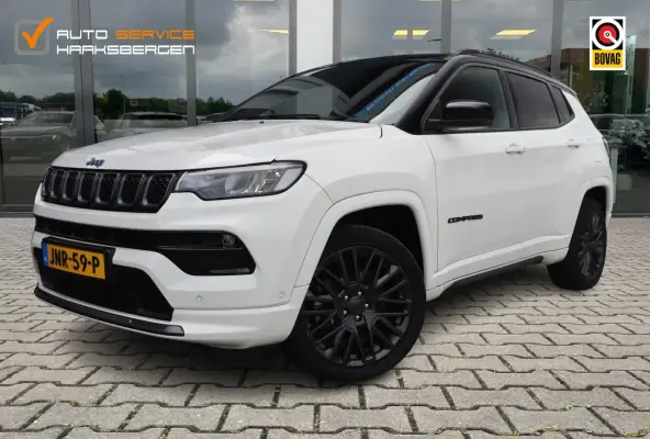 4xe 240 Plug-in Hybrid Electric S | ACC | Camera | Leder |