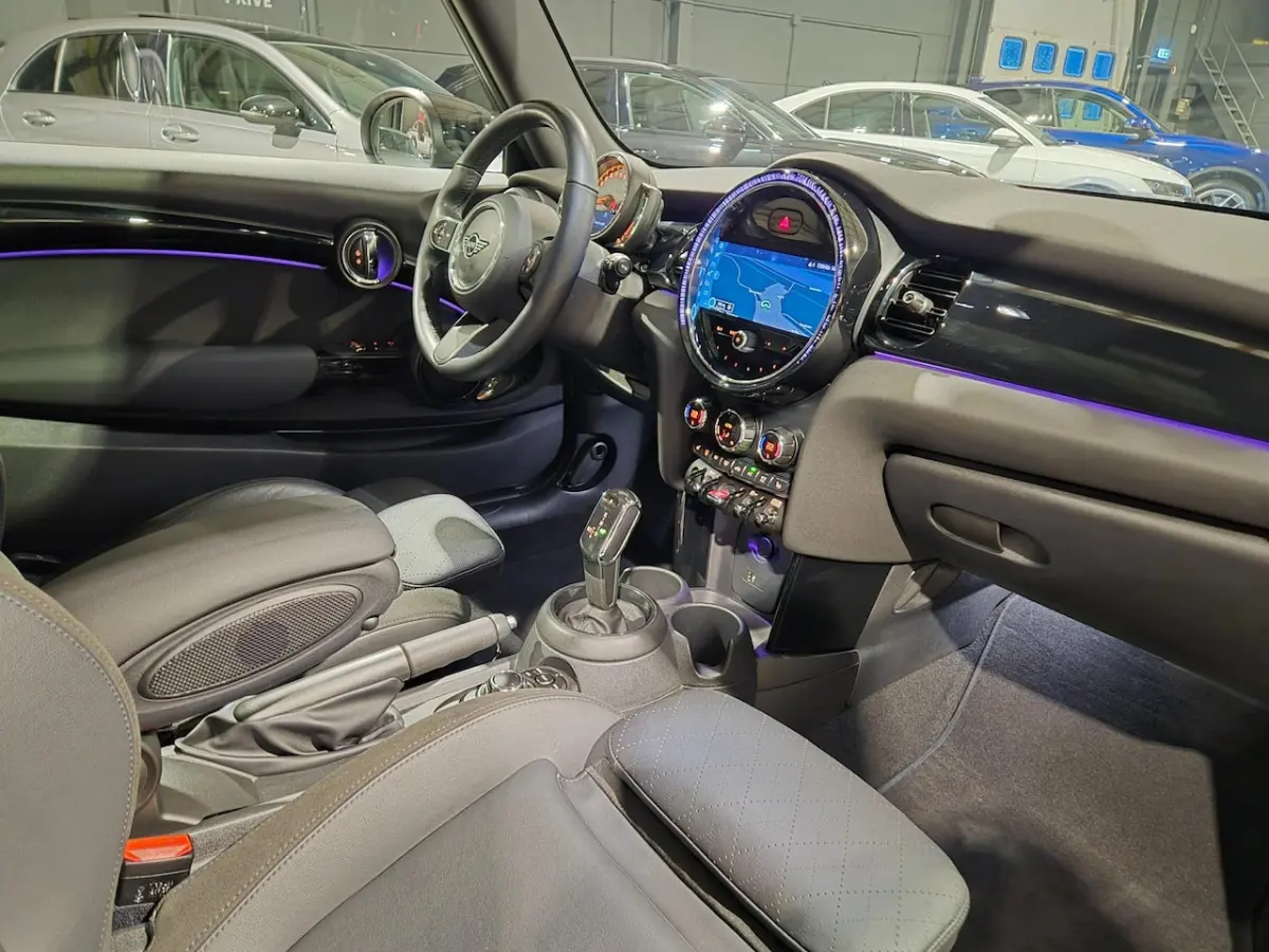 2.0 S - JCW Pack - Panoramadak - Keyless - Camera - Cruise - Clima