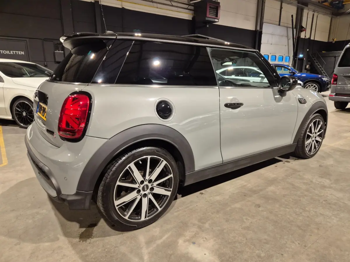 2.0 S - JCW Pack - Panoramadak - Keyless - Camera - Cruise - Clima