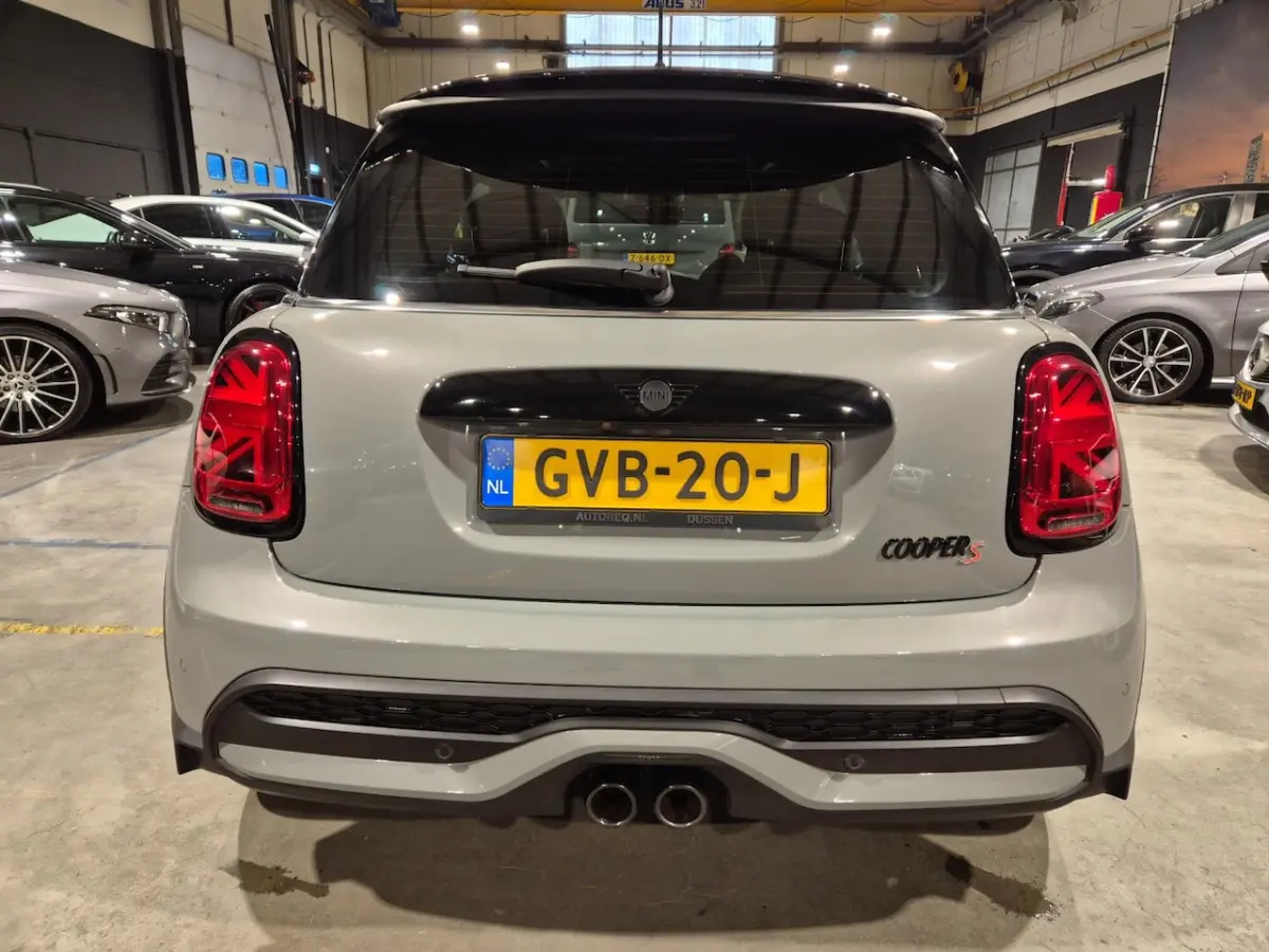 2.0 S - JCW Pack - Panoramadak - Keyless - Camera - Cruise - Clima