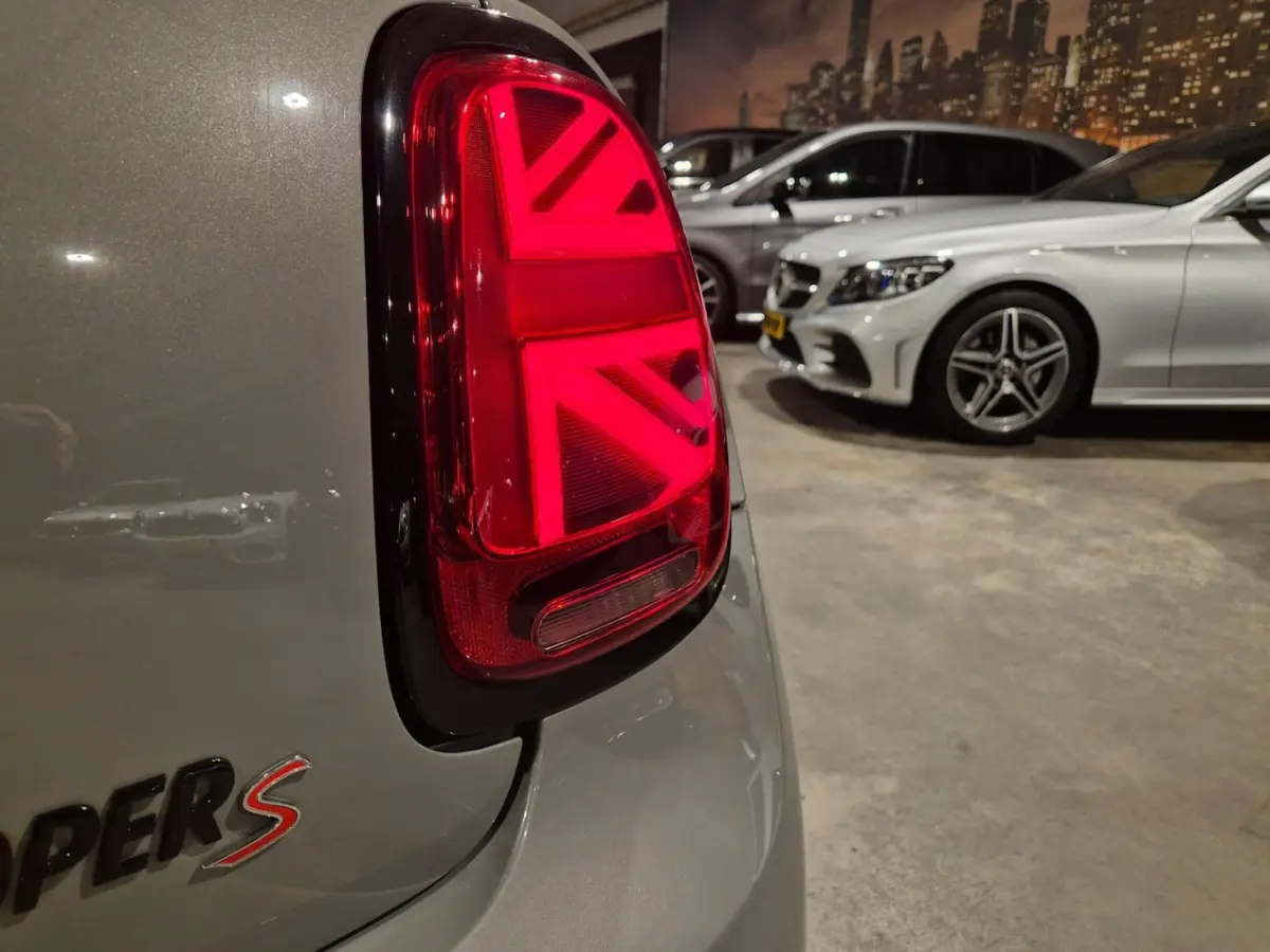 2.0 S - JCW Pack - Panoramadak - Keyless - Camera - Cruise - Clima