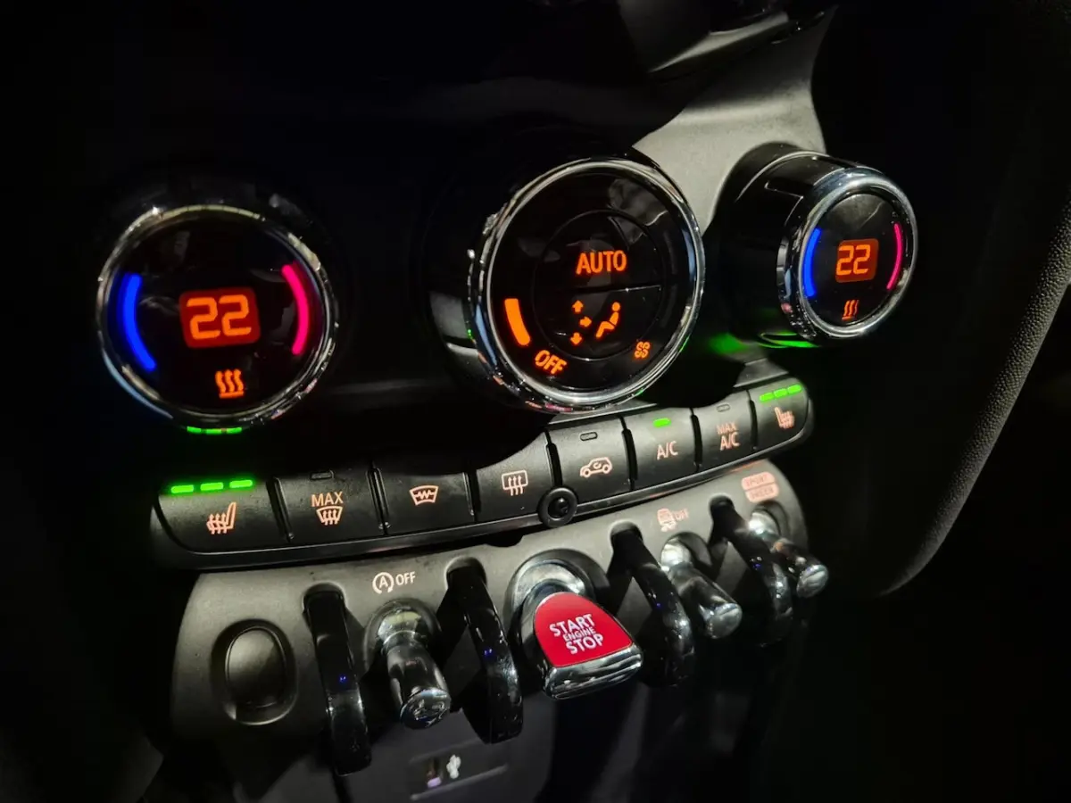 2.0 S - JCW Pack - Panoramadak - Keyless - Camera - Cruise - Clima