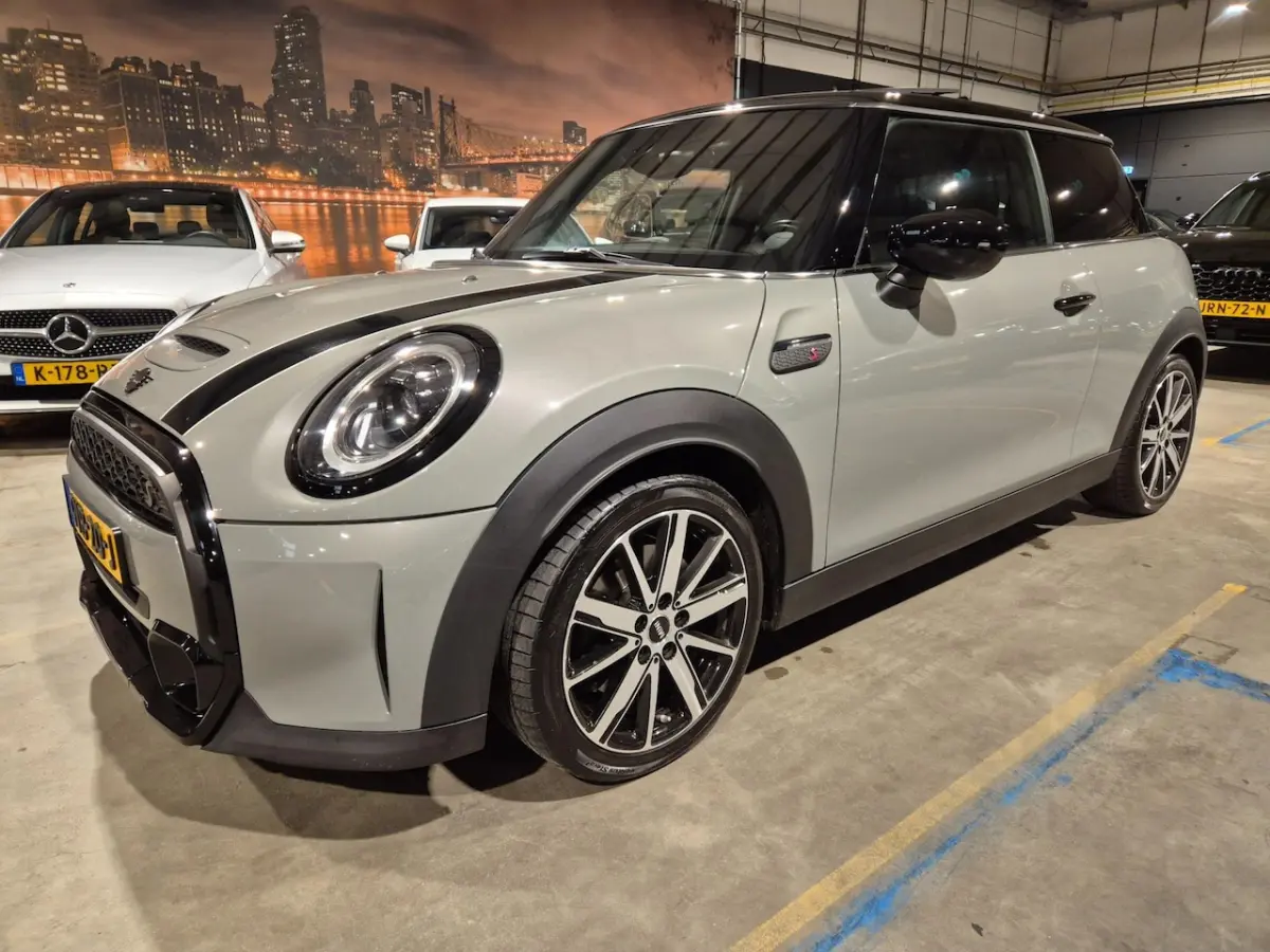 2.0 S - JCW Pack - Panoramadak - Keyless - Camera - Cruise - Clima