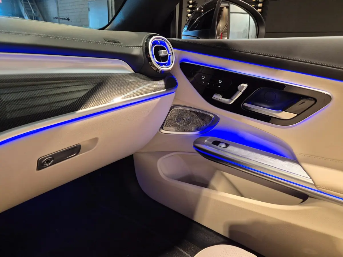 200 AMG Line - Memorystoelen - Airscarf - Sfeerverlichting - Adapt Cruise - Camera - Rijkl