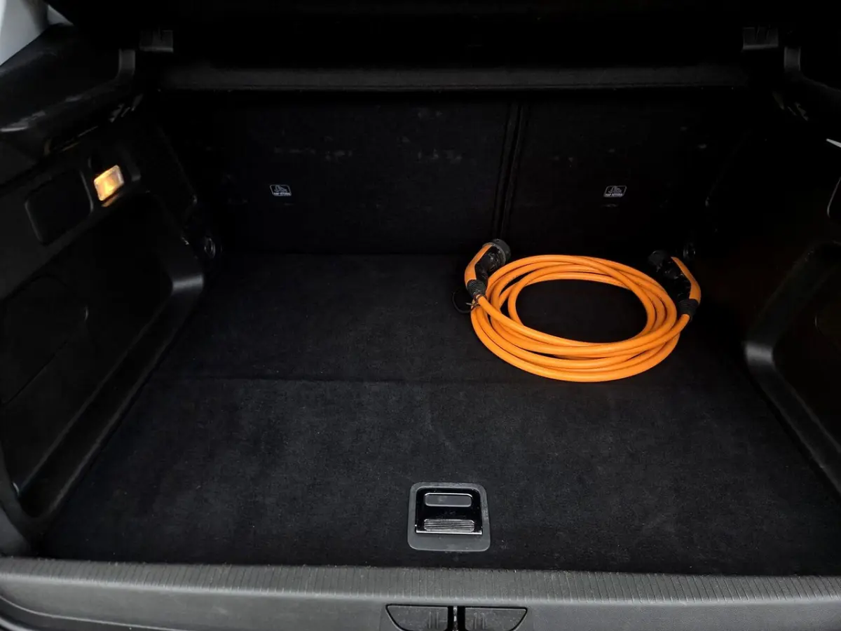 1.6 Turbo Plug-In Hybrid Elegance | Apple Car | Android Auto | Climate | Full Map Navi | E