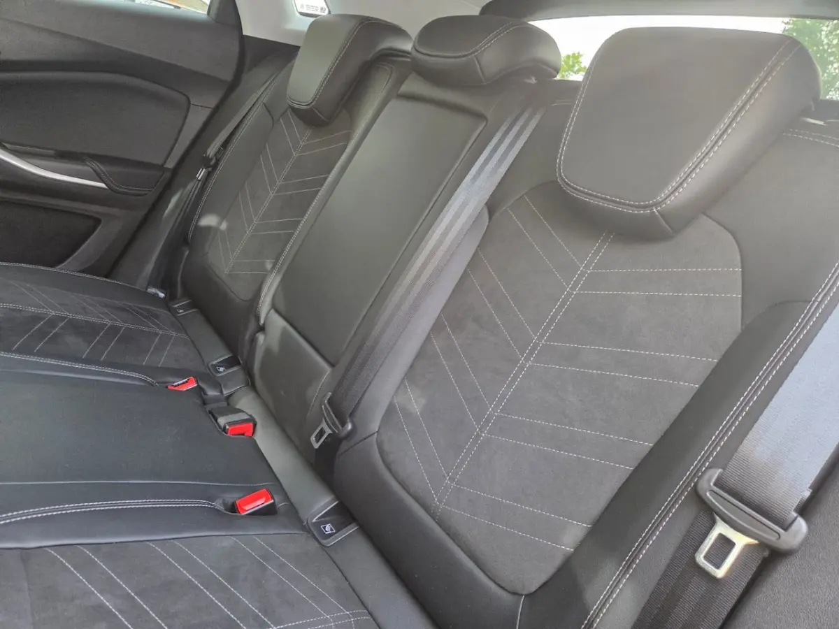 1.2 Turbo Ultimate | Trekhaak | Alcantara Bekleding | Stoelv + Stuurv | Camera + Sensoren