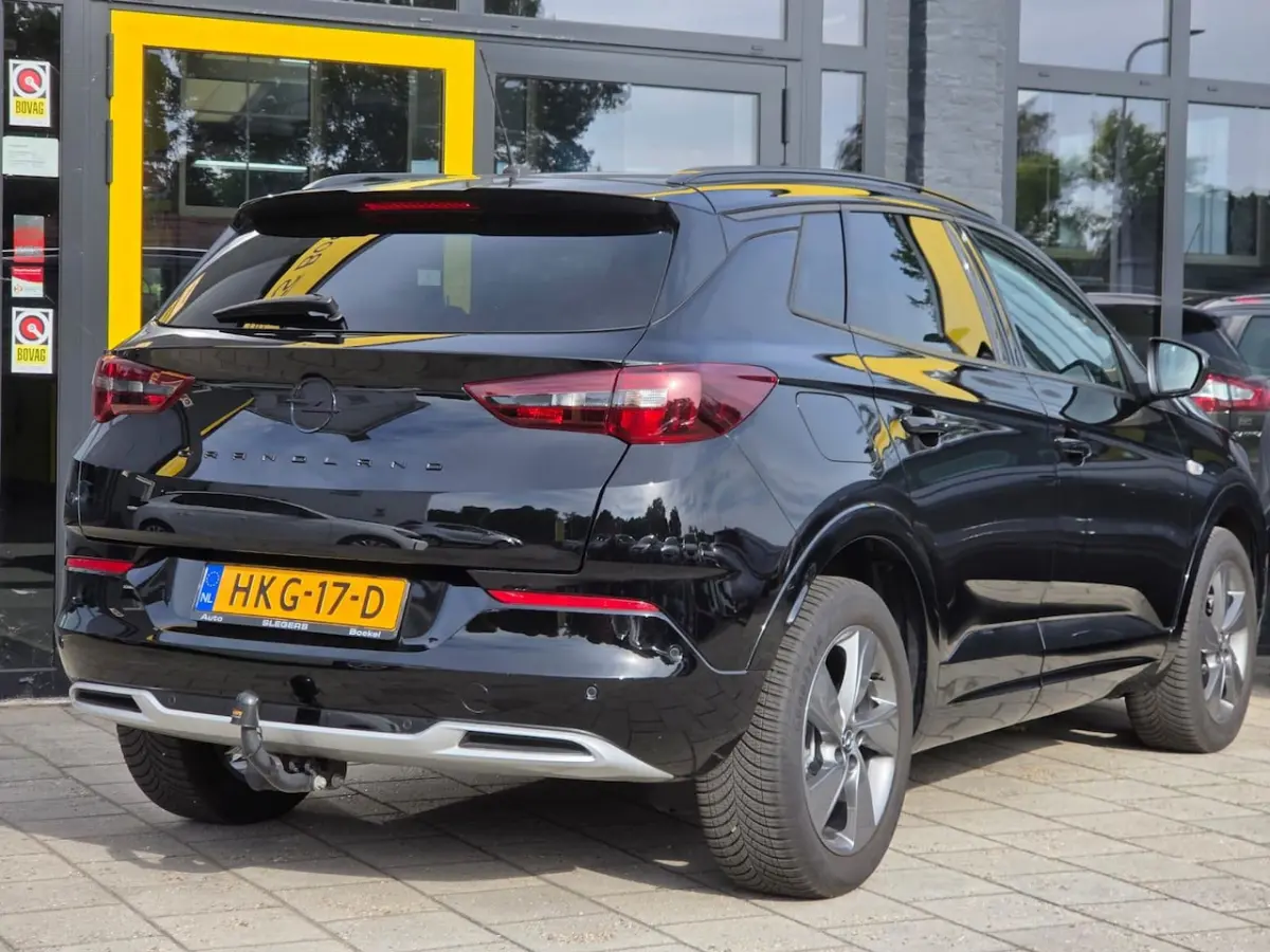 1.2 Turbo Ultimate | Trekhaak | Alcantara Bekleding | Stoelv + Stuurv | Camera + Sensoren