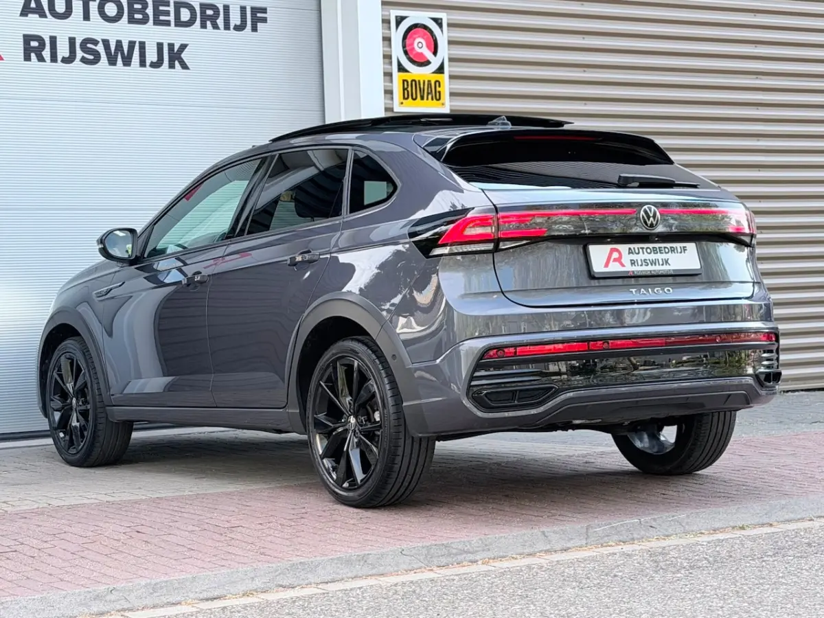 1.5 TSI 3xR-Line Pano/Keyless/Camera