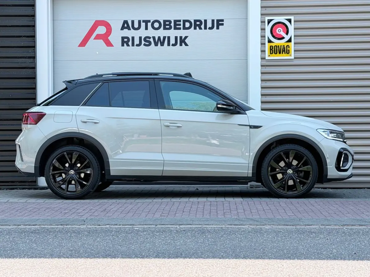 1.5 TSI 3xR-Line Pano/Beats/Camera/IQ.Light