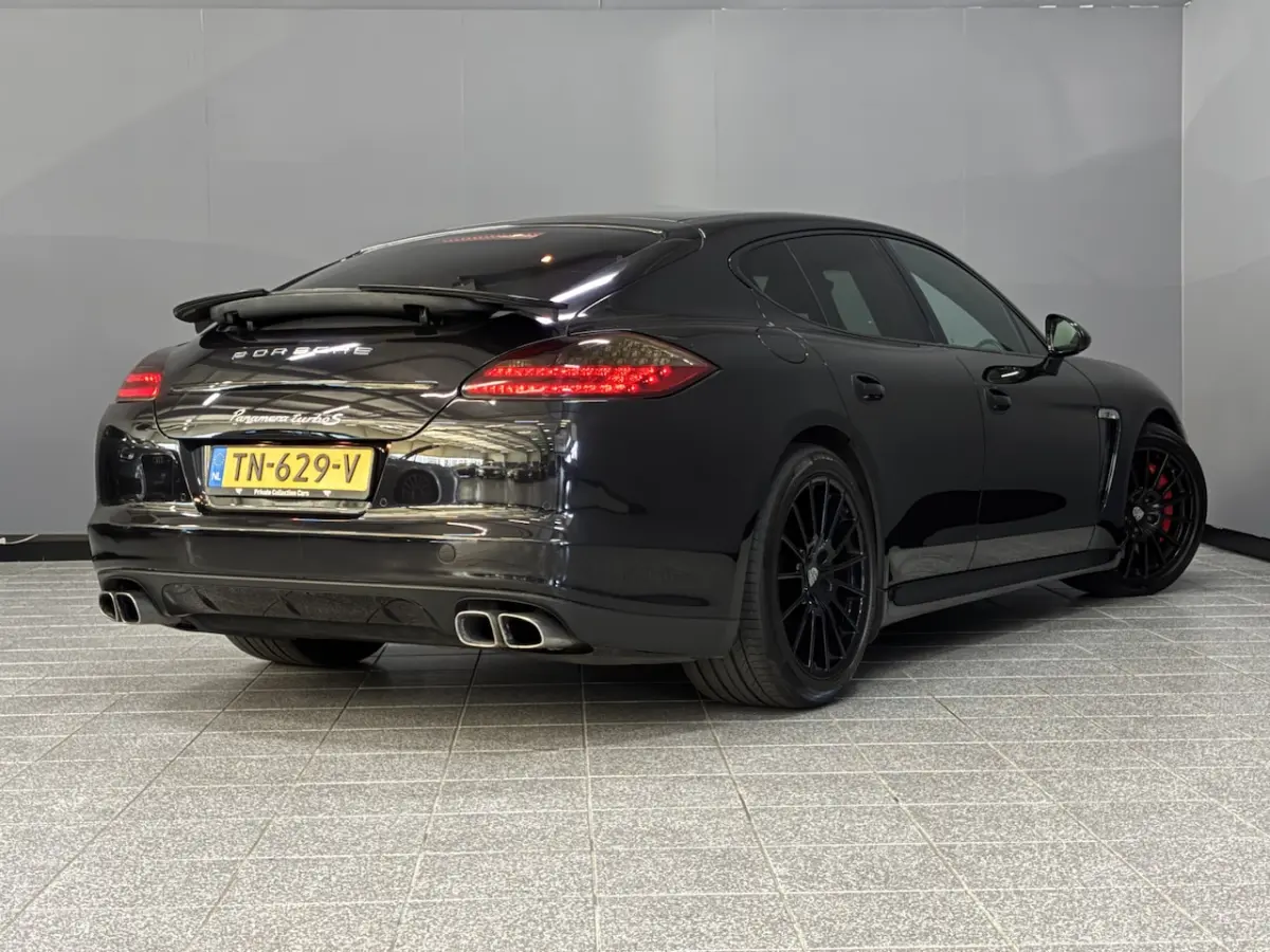 4.8 Turbo Sportchrono|Bose|Leder