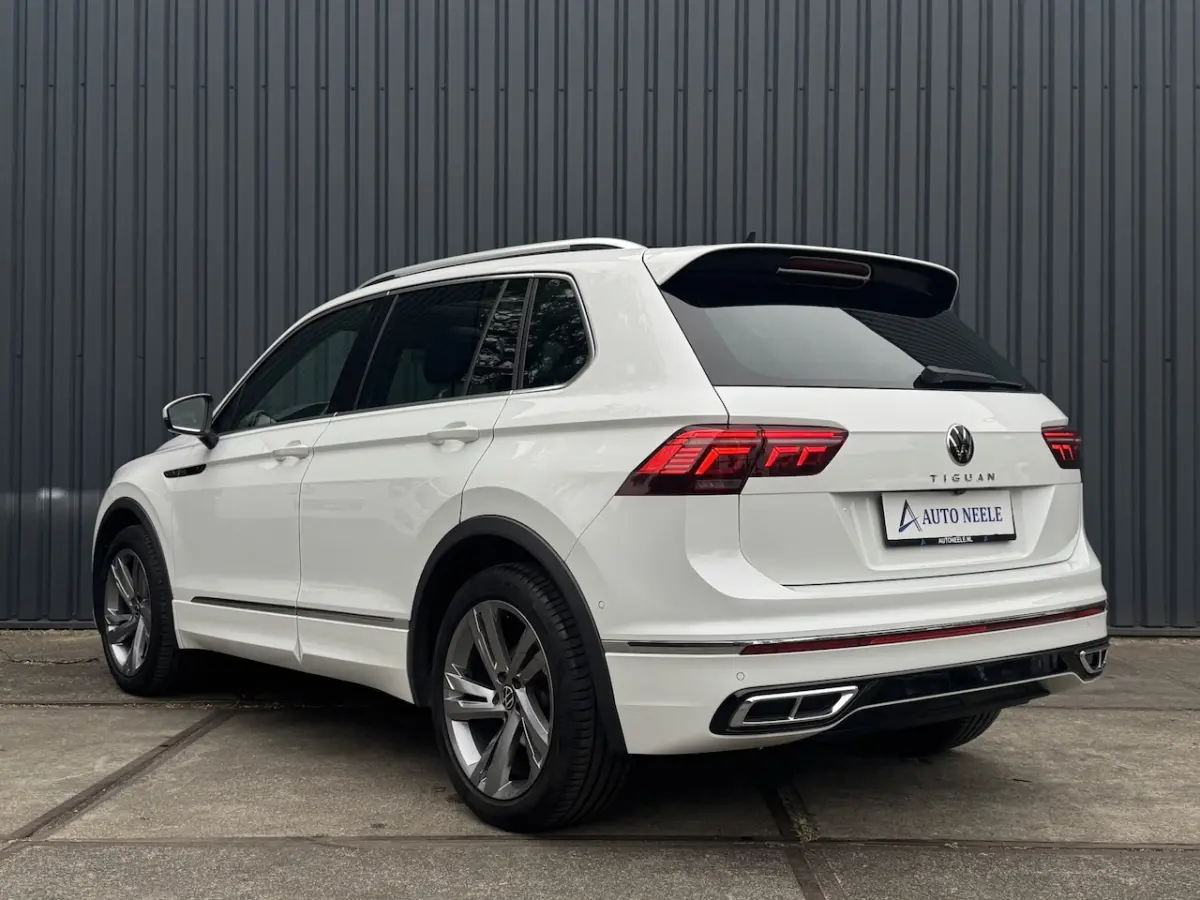 1.5 TSI R-Line 150 pk PANO, Elektr Leder, ACC