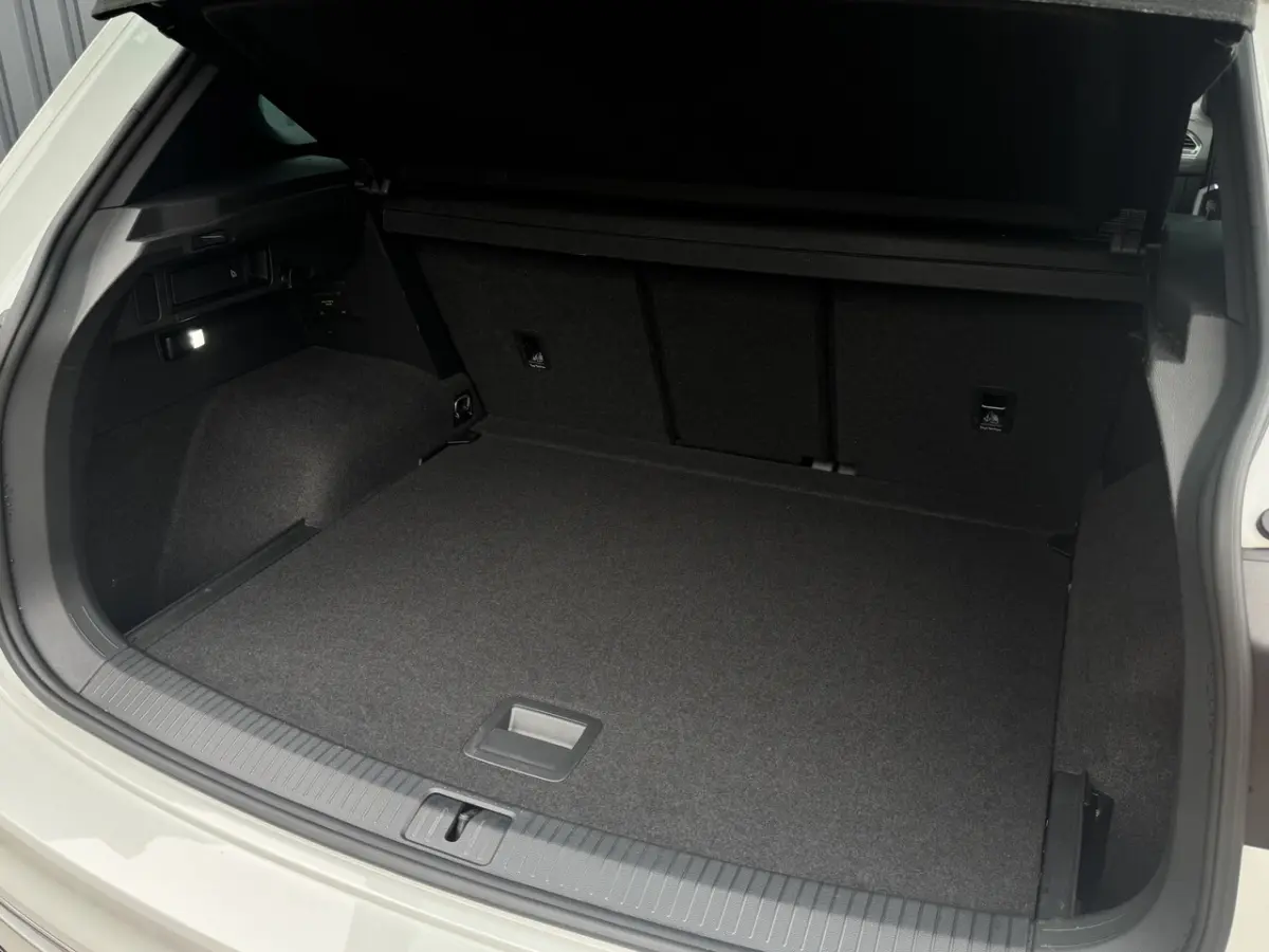 1.5 TSI R-Line 150 pk PANO, Elektr Leder, ACC