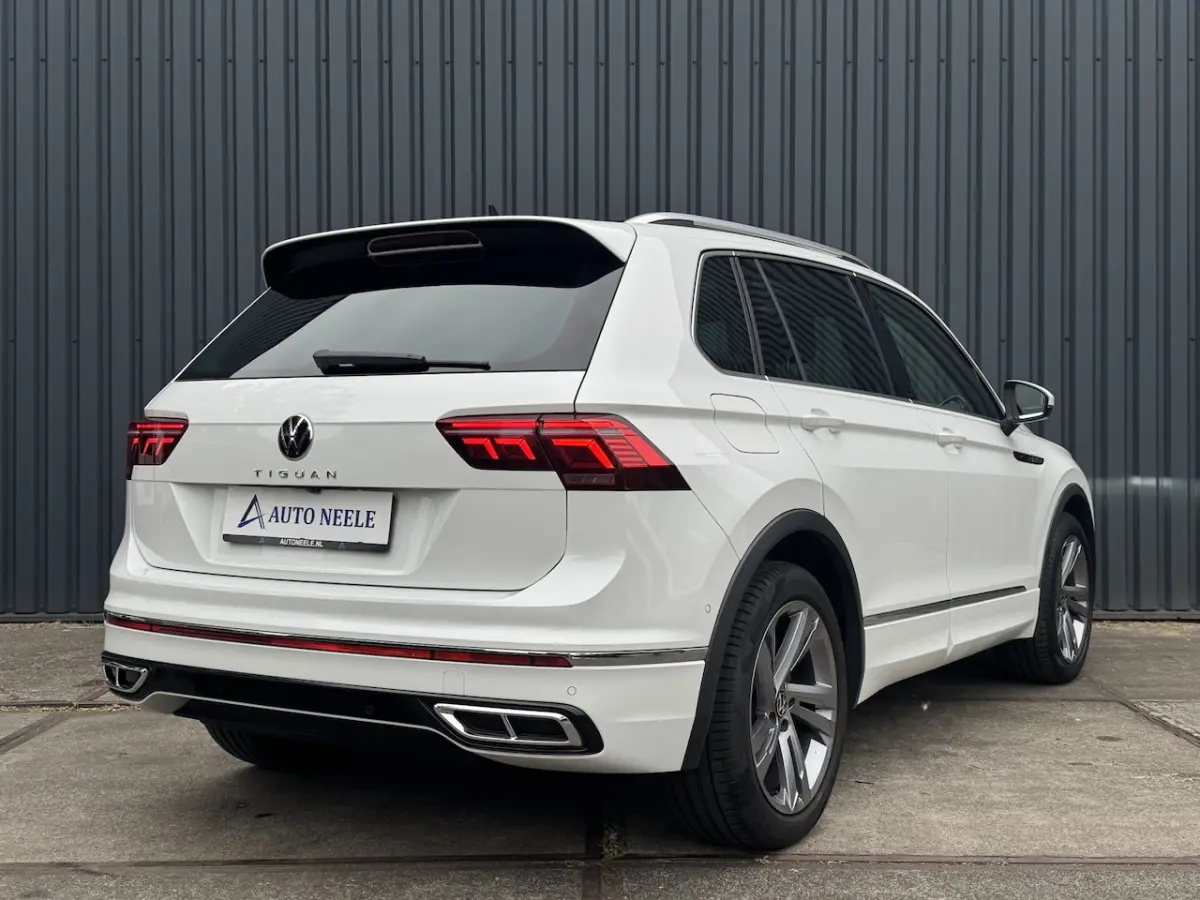 1.5 TSI R-Line 150 pk PANO, Elektr Leder, ACC