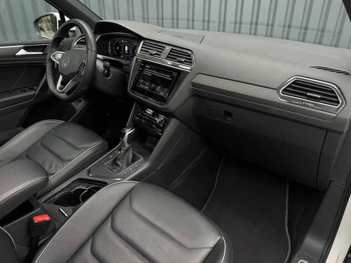 1.5 TSI R-Line 150 pk PANO, Elektr Leder, ACC