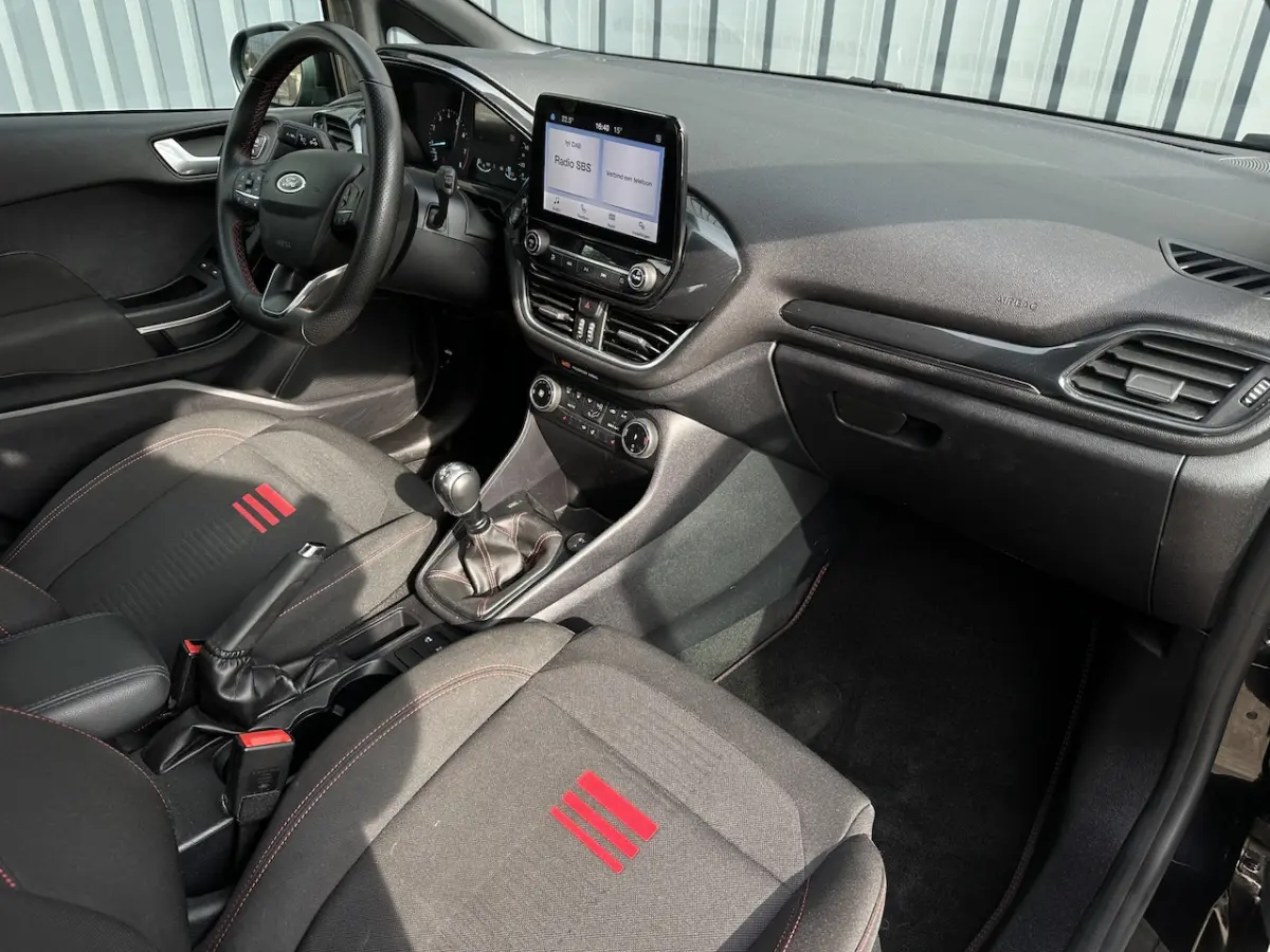 1.0 EcoBoost 125 pk Hybrid ST-Line X Trekhaak, ACC, Vol opties