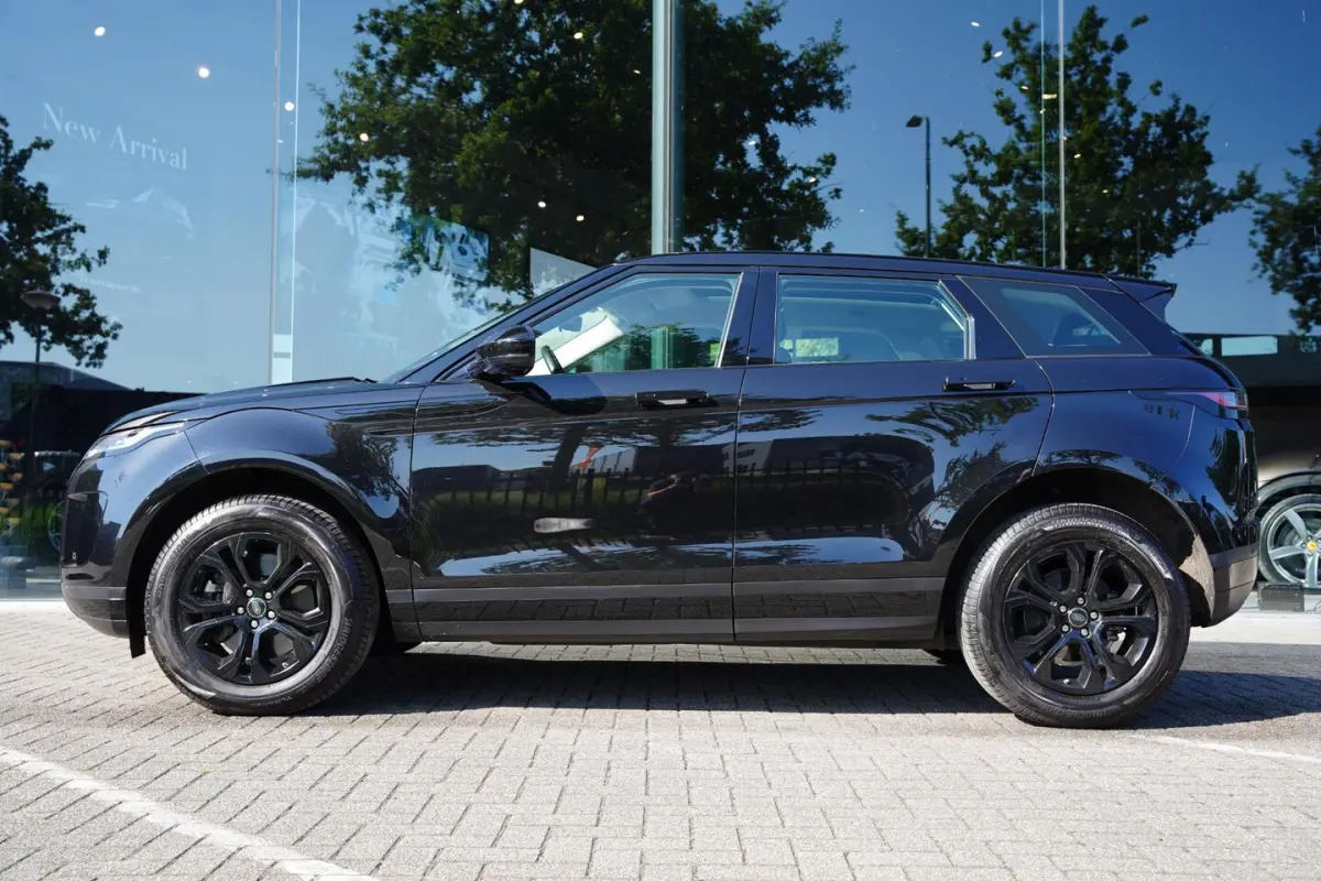 P200 AWD HSE Panoramadak