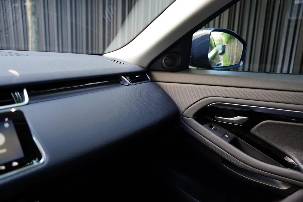 P200 AWD HSE Panoramadak