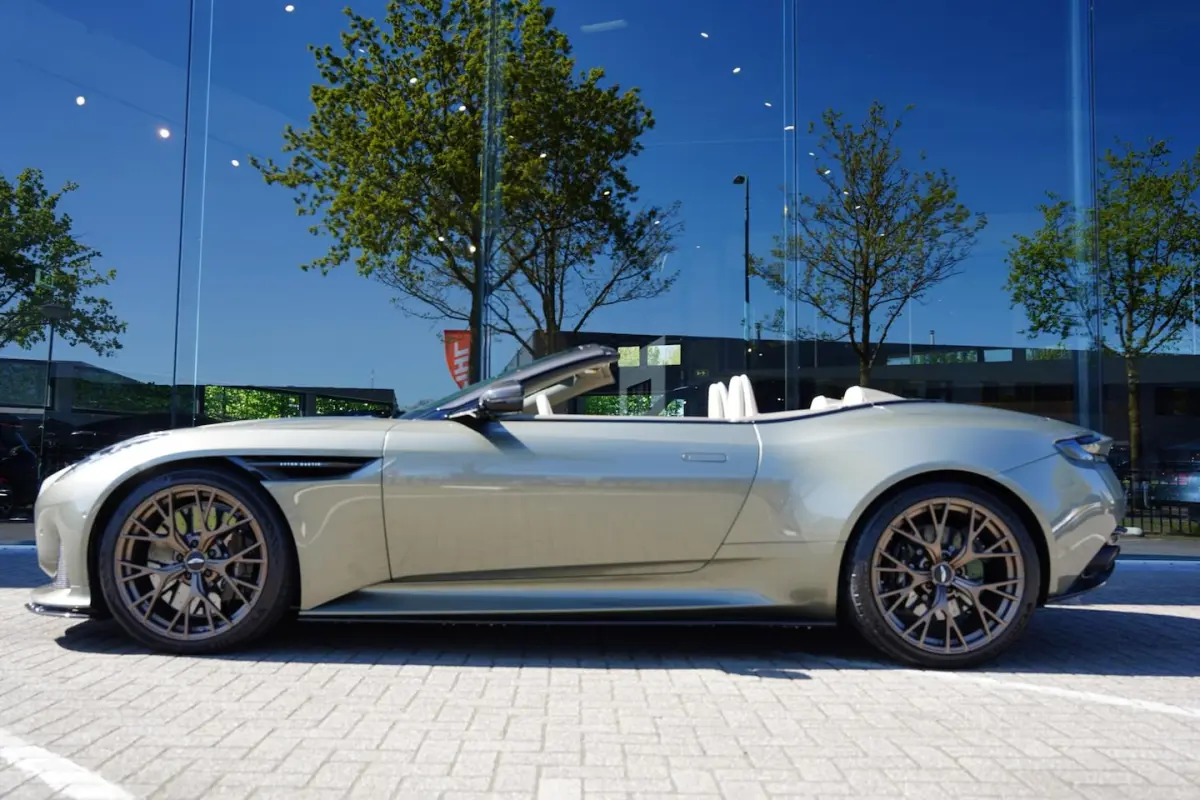 4.0 V8 NL AUTO / NEW SERVICE