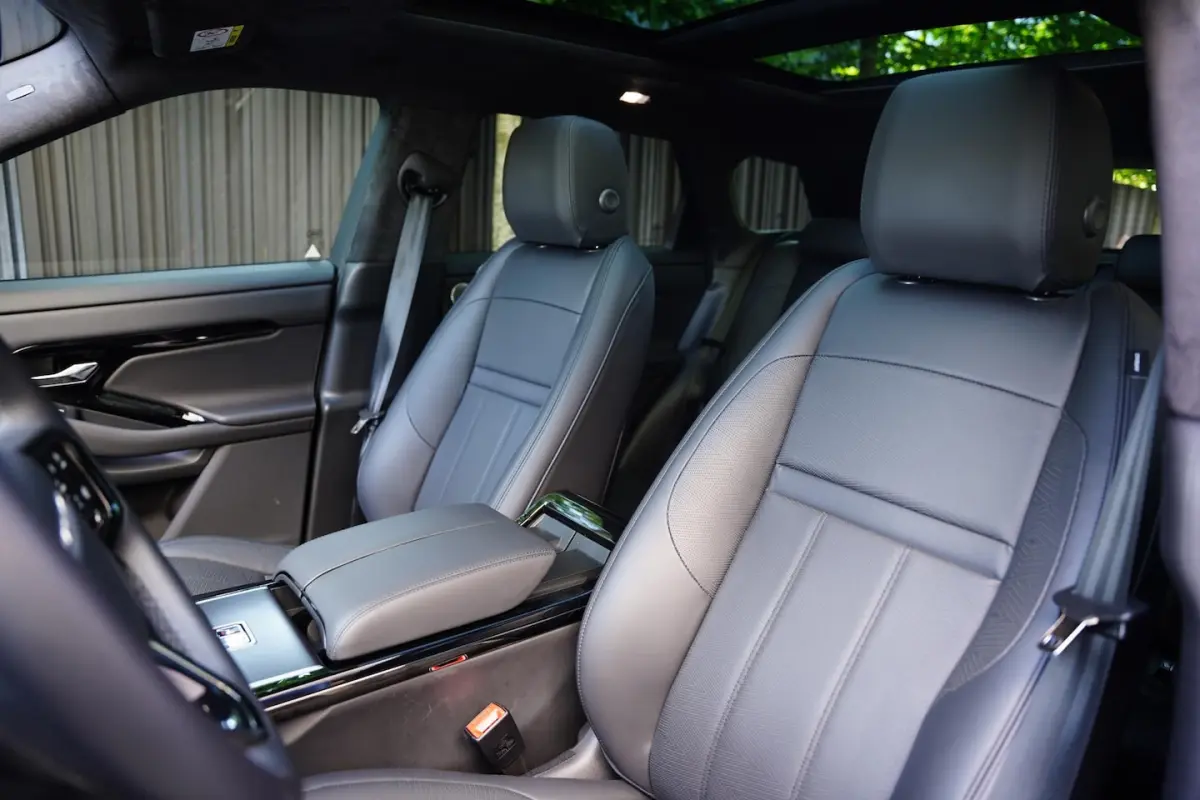 P 270 E AWD Autobiography GERESERVEERD