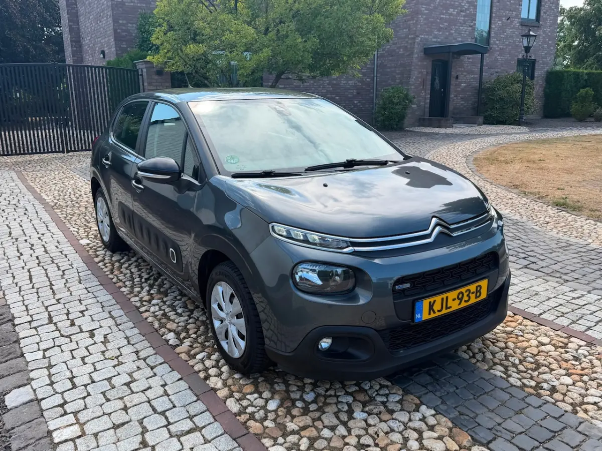1.2 PureTech Feel Navi Clima Cruise PDC