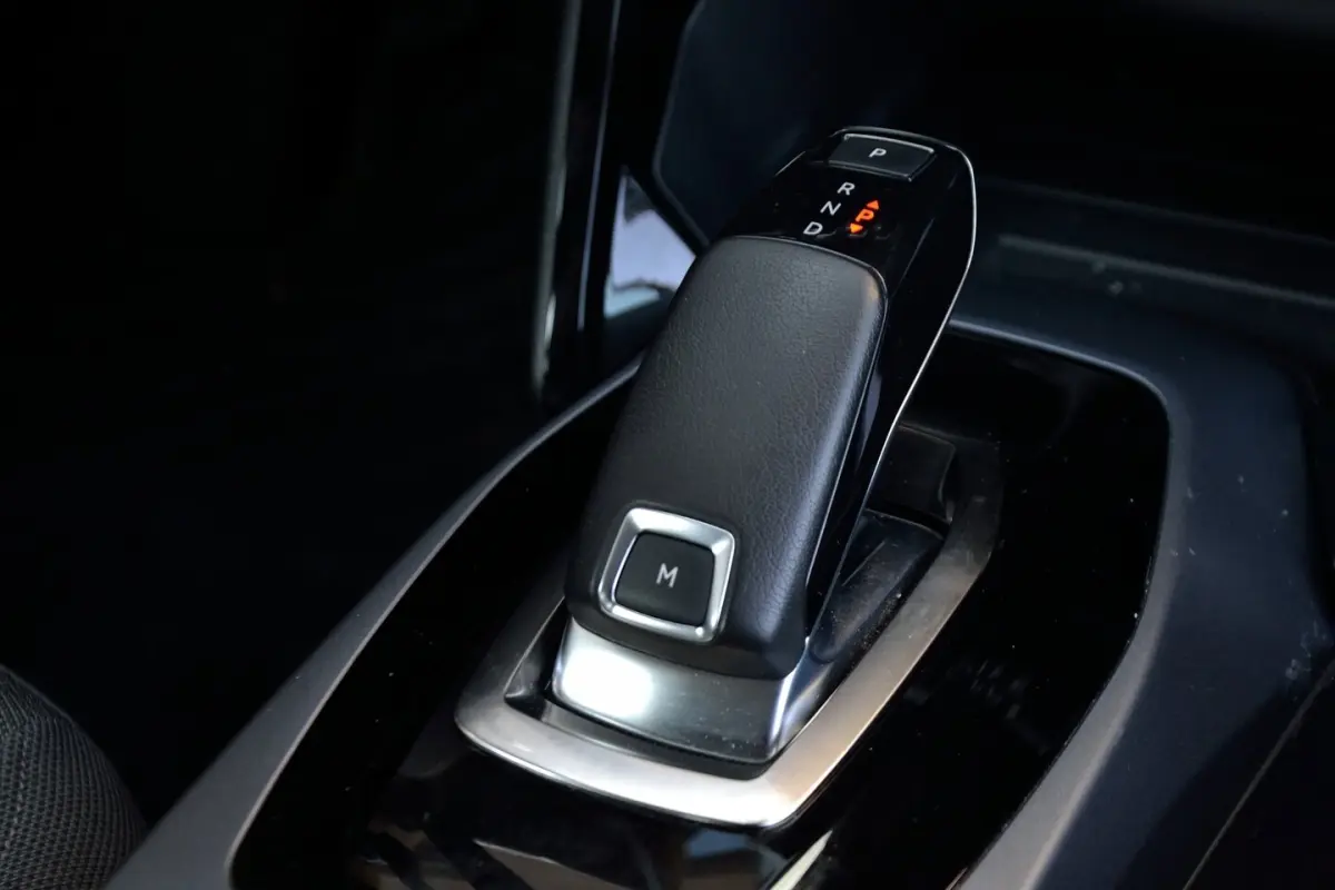 1.2 PureTech Allure 130PK Automaat | Trekhaak | Navigatie | Achteruitrijcamera