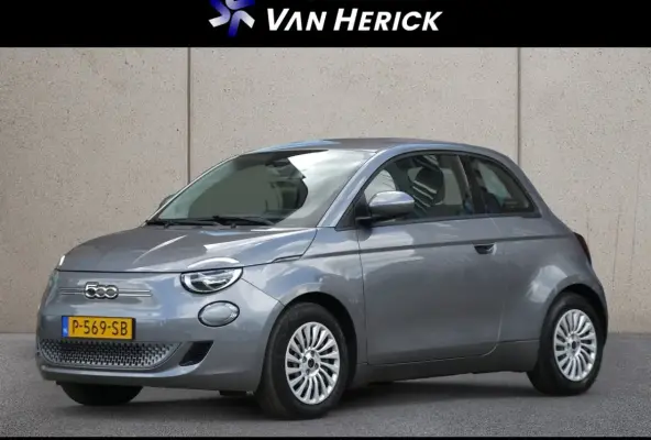 Action 24 kWh | Carplay | Draadloze telefoonlader | SOH 95% | BTW