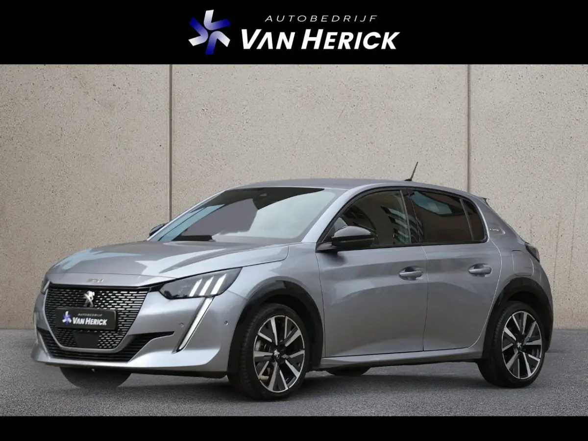 1.2 PureTech GT-line 100PK Automaat | Navigatie | Achteruitrijcamera | Side Assist